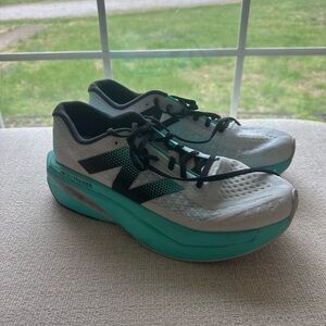 New Balance Fuel Cell Super Comp Trainer